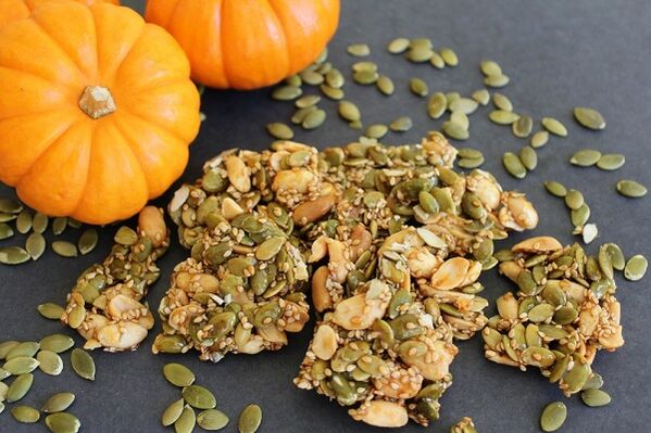 Pumpkin seeds for potency with honey