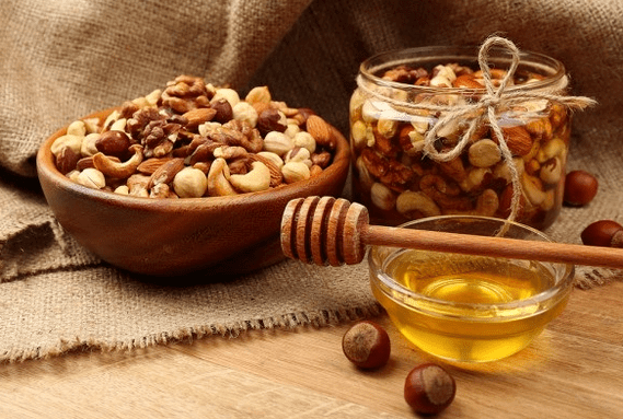 Nuts with honey